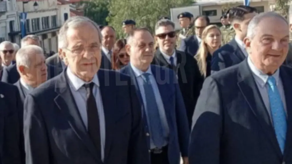 Μαζί στην Καλαμάτα Σαμαράς και Καραμανλής (Φωτογραφία)