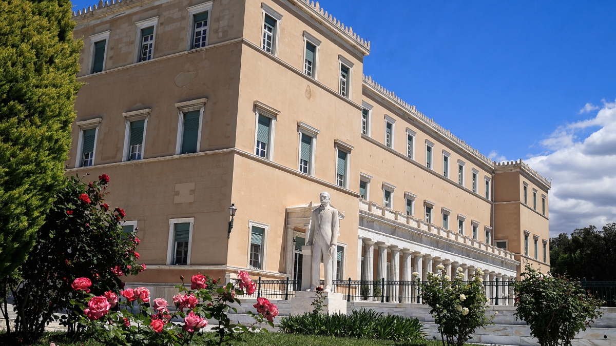 Θεωρείτε ότι η Συνταγματική Αναθεώρηση θα εκσυγχρονίσει τον δημόσιο βίο;