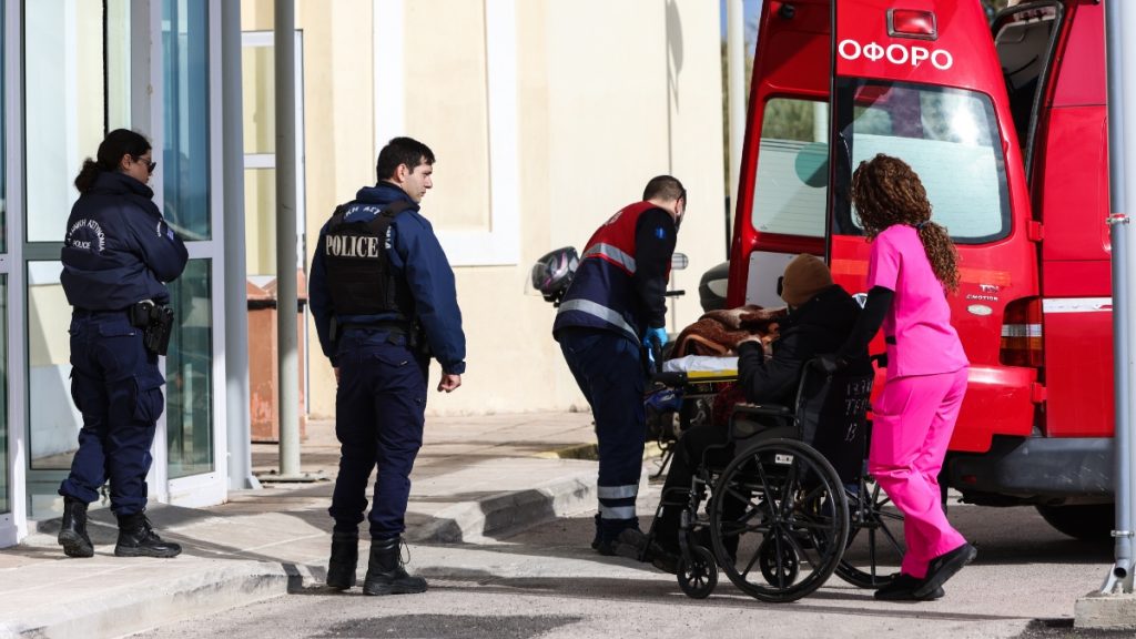 Εκτάκτως στη Χίο ιατροδικαστές και νεκροτόμοι μετά την τραγωδία με τους 15 μετανάστες – Στη ΜΕΘ 3 άτομα