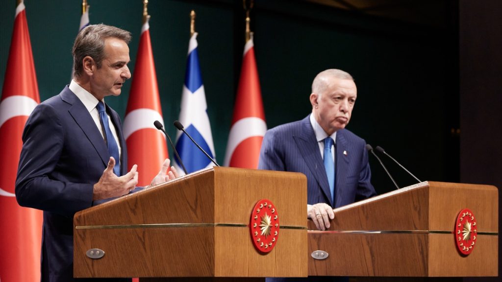 Χαμηλές προσδοκίες για τη συνάντηση Μητσοτάκη με Ερντογάν – Διάλογος με “κόκκινες γραμμές”