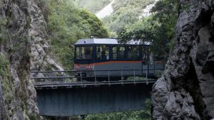 Ο Οδοντωτός εκπέμπει SOS: Έλλειψη ανταλλακτικών, διάβρωση του βουνού και συνεχείς βλάβες