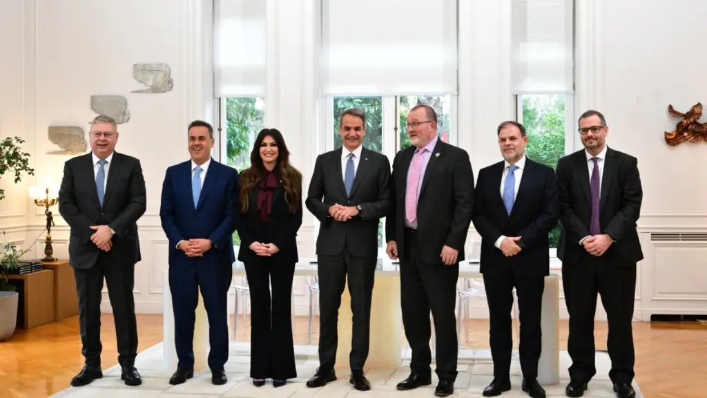 Υδρογονάνθρακες: Μπήκαν οι υπογραφές με Chevron – Helleniq Energy – Αρχίζουν έρευνες σε Κρήτη και Πελοπόννησο