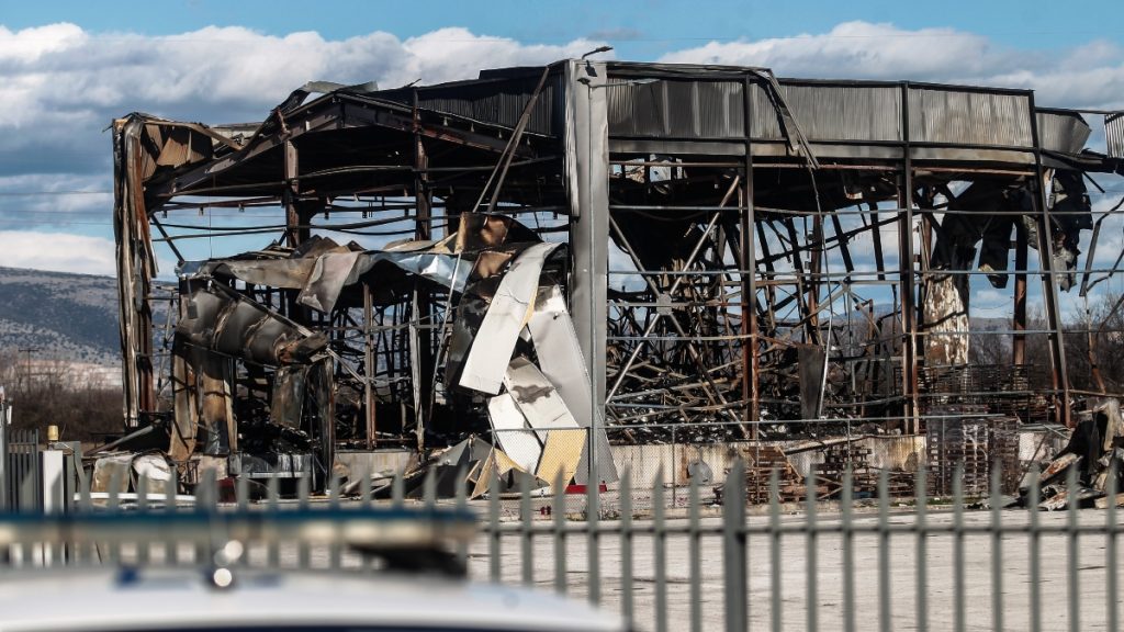 Ώρα απολογίας για τον ιδιοκτήτη της “Βιολάντα”, τι θα υποστηρίξει – Πιθανά νέα εντάλματα σύλληψης
