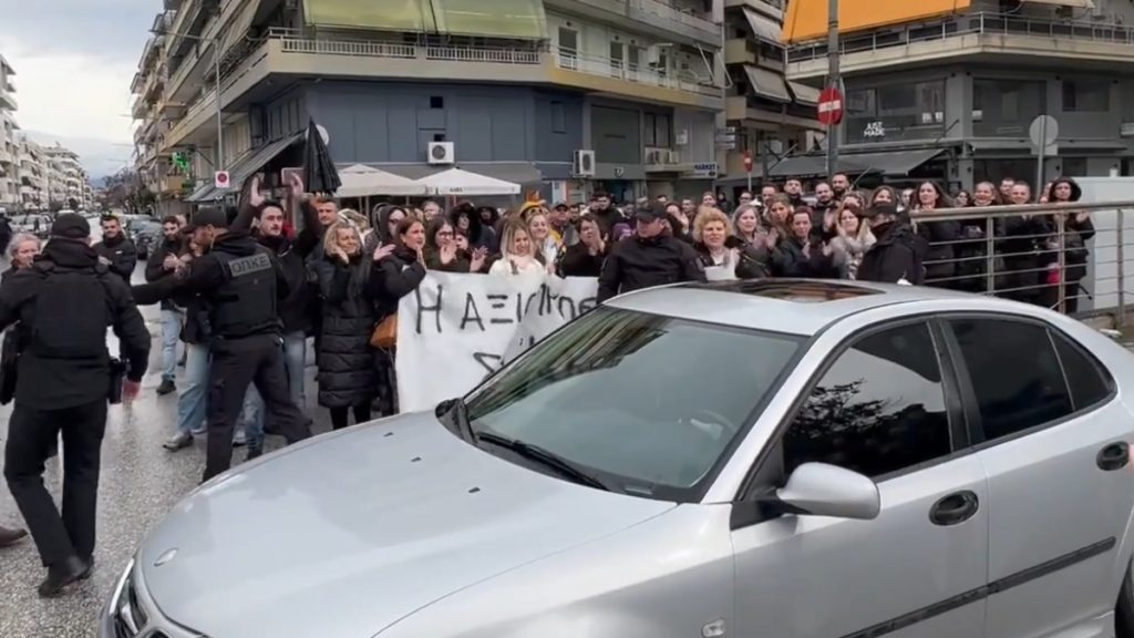 Βιολάντα: Νέες καταγγελίες εργαζομένων, “δακρύζαμε από την οσμή” – Πήρε προθεσμία για αύριο ο ιδιοκτήτης