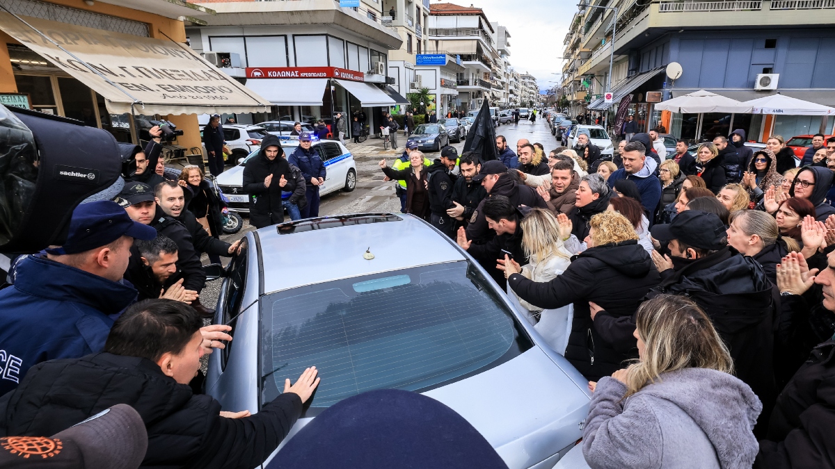 Βιολάντα: Νέες καταγγελίες εργαζομένων, “δακρύζαμε από την οσμή” – Πήρε προθεσμία για αύριο ο ιδιοκτήτης