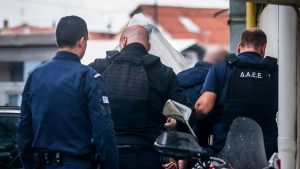 Βιολάντα: Αύριο η απολογία του ιδιοκτήτη – Σφραγίστηκε το 2ο εργοστάσιο στη Φαρκαδόνα, ελέγχεται και 3ο στη Λάρισα