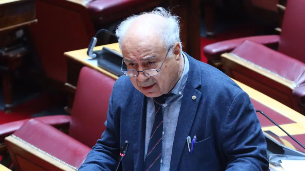 Εκτός ΚΟ του ΠΑΣΟΚ ο Παναγιώτης Παρασκευαΐδης – Με 32 βουλευτές το κόμμα στη Βουλή