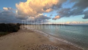 Κουφονήσια: “Οι κάτοικοι και ο δήμος απέτρεψαν τη μίσθωση σε Πορί και Ιταλίδα –  Στόχος να μπούμε στις απάτητες παραλίες”