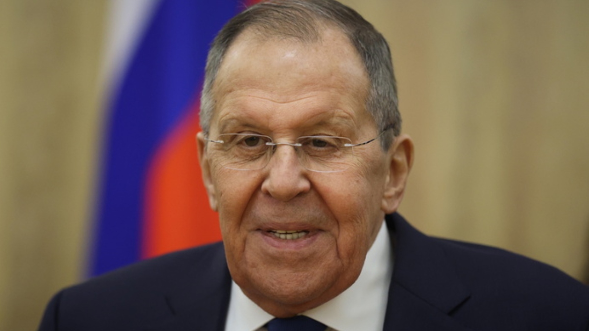 Προειδοποίηση Λαβρόφ στις ΗΠΑ για “σοβαρές συνέπειες” αν επιτεθούν ξανά στο Ιράν