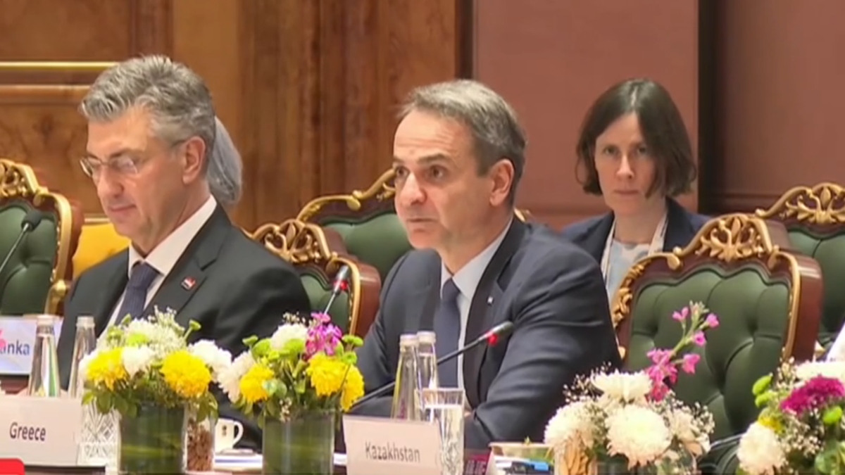 Μητσοτάκης στο “AI Summit” στην Ινδία: “Σύντομα η ανακοίνωση της απόφασής μας για απαγόρευση των social media σε ανήλικους”