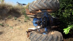 Θεσσαλονίκη: Χωρίς τις αισθήσεις του 60χρονος που καταπλακώθηκε από το τρακτέρ του στη Βόλβη