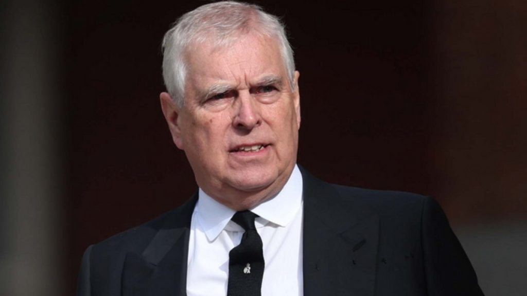 Ζαμπούνης: “Ιστορικό γεγονός” η σύλληψη Άντριου – Η “παρεκκλίνουσα συμπεριφορά” και η αδυναμία που του είχε η Ελισάβετ