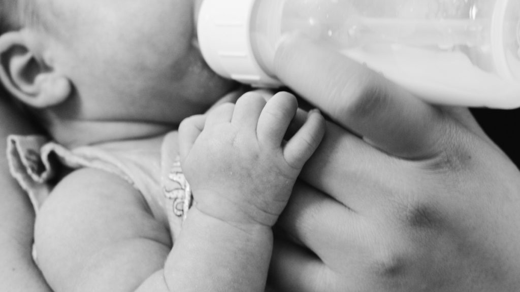 Γαλλία: Βρέθηκε για πρώτη φορά η τοξίνη κερεουλίδη σε βρέφος μετά την κατανάλωση γάλακτος