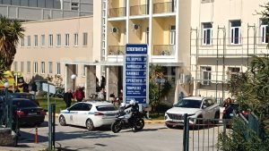 Λουτράκι: Ο 19χρονος τραυματίας υπέδειξε τον δολοφόνο του 17χρονου – Προσήχθη και ένας φίλος του