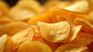 “Καμπανάκι” για τα υπερεπεξεργασμένα τρόφιμα – Πώς επηρεάζουν τους επιζώντες καρκίνου