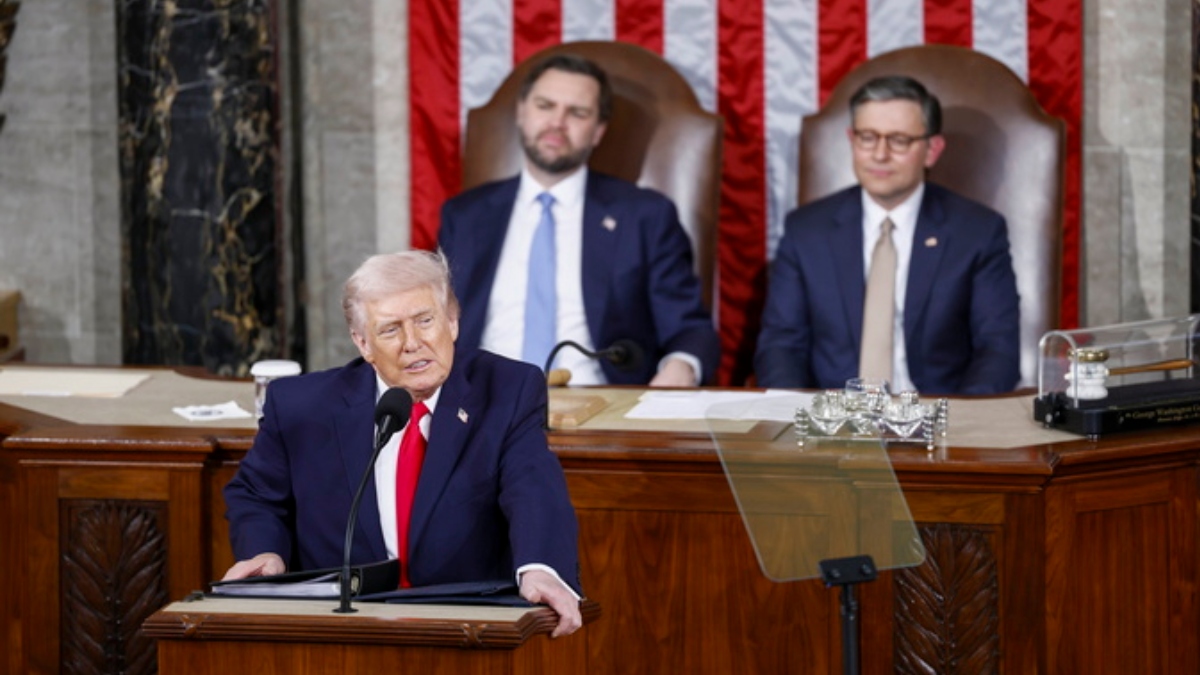 Τραμπ: Οι ΗΠΑ “πλουσιότερες” και “ισχυρότερες παρά ποτέ” – “Δεν θα επιτρέψω στο Ιράν να αποκτήσει πυρηνικό όπλο”