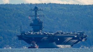 Ο Τραμπ στέλνει στη Μέση Ανατολή το μεγαλύτερο αεροπλανοφόρο του κόσμου – “Ζυγίζει” ένα πιθανό πλήγμα στο Ιράν