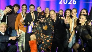 Akylas: Με τον Φωκά Ευαγγελινό θα πάει στη Βιέννη για το «Ferto» – Όσα αποκάλυψε για τη σκηνική του εμφάνιση (Βίντεο)