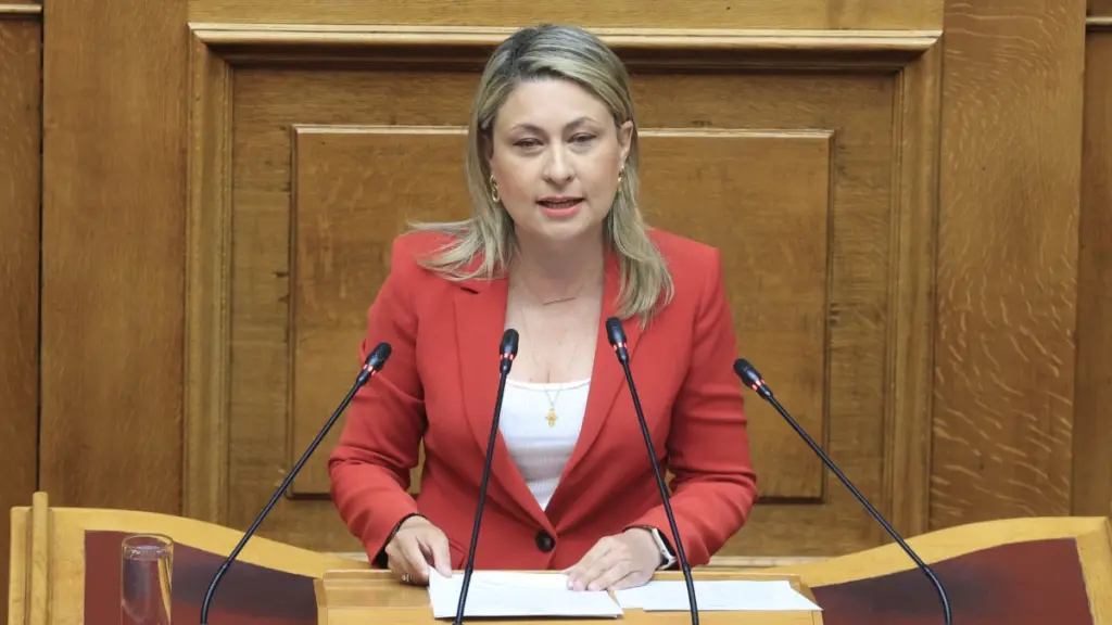 “Το τζάμπα πέθανε”: Το κυνικό σχόλιο της Χριστίνας Αλεξοπούλου για το στεγαστικό και οι σφοδρές αντιδράσεις (βίντεο)