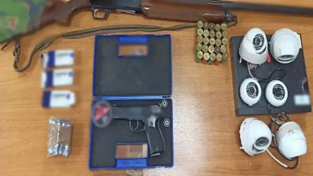 Άνω Λιόσια: Σύλληψη 66χρονου για ναρκωτικά – Κατασχέθηκαν χάπια, καραμπίνα και σφαίρες