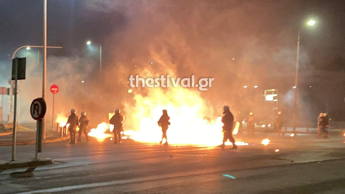 Θεσσαλονίκη: “Να ενεργοποιηθεί άμεσα η ελεγχόμενη πρόσβαση στο Πανεπιστήμιο” λέει το ΑΠΘ για τα επεισόδια