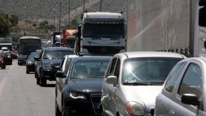 “Πήχτρα” η Λεωφόρος Αθηνών: Σχεδόν 28.000 αυτοκίνητα διοχετεύθηκαν χθες λόγω των κυκλοφοριακών ρυθμίσεων στην Αττική Οδό