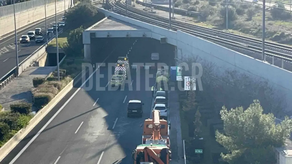 Αττική Οδός: Σε επιφυλακή η Τροχαία λόγω των έργων – Περισσότεροι τροχονόμοι για το κυκλοφοριακό “έμφραγμα” (βίντεο)