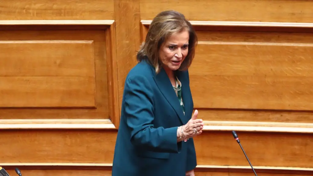 Μπακογιάννη: “Δεν έχω ακούσει ποτέ τον κ. Σαμαρά να θέτει το ζήτημα του casus belli”