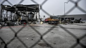 Έκρηξη στη “Βιολάντα”: Μπαράζ αποκαλύψεων για κακοτεχνίες και παραλείψεις – Πότε θα ξαναρχίσουν οι έρευνες