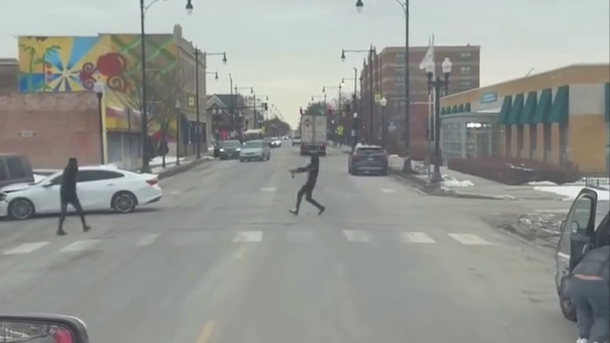 Άγριο έγκλημα στο Σικάγο: Μητέρα δολοφονήθηκε μπροστά στο παιδί της (Βίντεο)