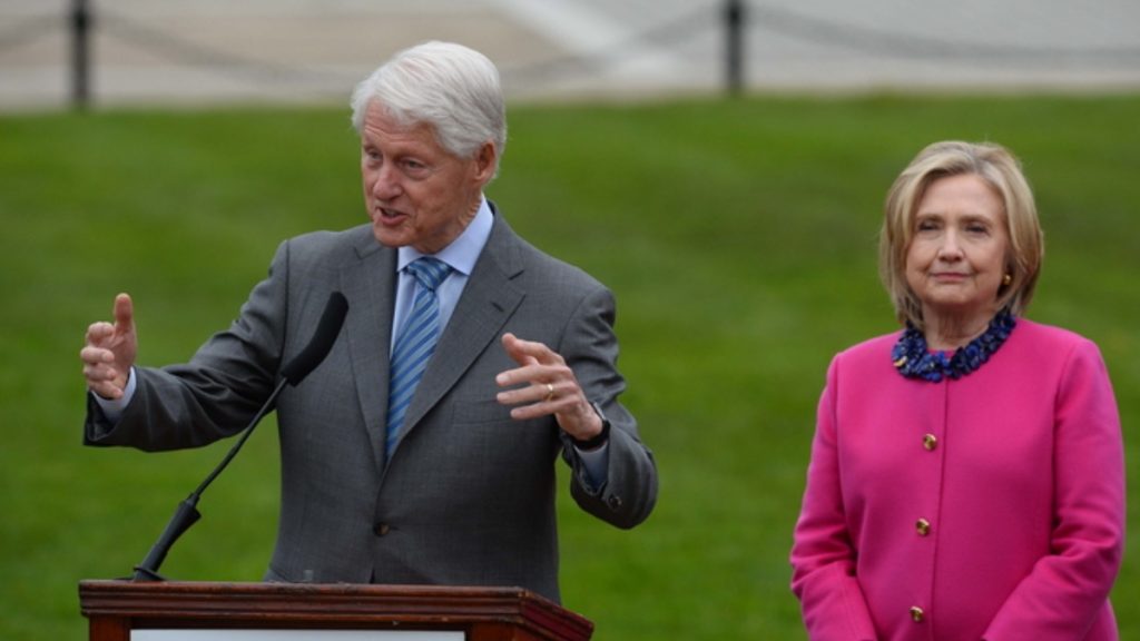 Χίλαρι Κλίντον για τον σύζυγό της: “Είμαι 100% σίγουρη ότι δεν γνώριζε τα εγκλήματα του Τζέφρι Έπσταϊν”