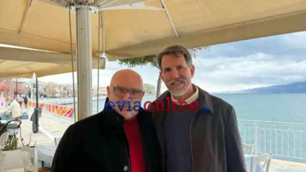 Στην Εύβοια ο Παύλος Ντε Γκρες για το τριήμερο της Αποκριάς – Η θερμή υποδοχή των κατοίκων
