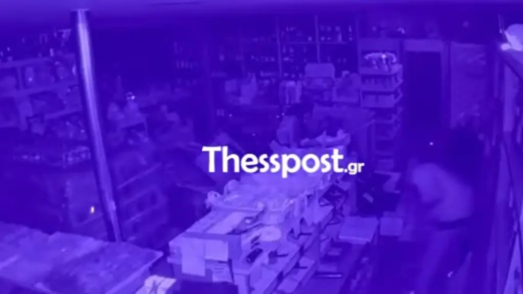 Θεσσαλονίκη: Μπήκαν σε κατάστημα για να κλέψουν κι εγκλωβίστηκαν μέσα – Συνελήφθη ένα άτομο (βίντεο)
