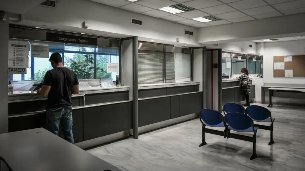 12 ερωτήσεις και απαντήσεις σχετικά με το νομοσχέδιο για ένα κράτος πιο φιλικό στον πολίτη