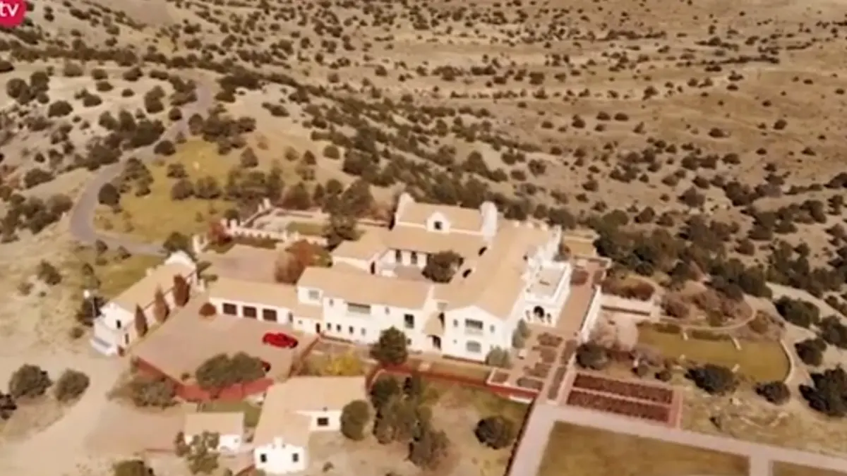 «Zorro Ranch»: Το ράντσο του τρόμου που άνηκε στον Τζέφρι Επστάιν – Καταγγελίες για στραγγαλισμένα κορίτσια που είναι θαμμένα εκεί