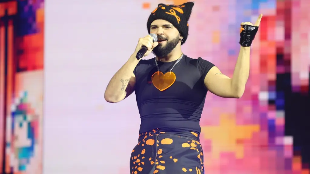 Eurovision 2026: Ο Akylas αποθεώθηκε στο μεγαλύτερο pre – party στο Άμστερνταμ (Bίντεο)