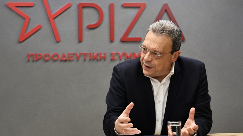 Φάμελλος για Καρυστιανού: “Δεν εντάσσεται στο κάλεσμα για τις προοδευτικές δυνάμεις, έχει τοποθετήσεις συντηρητικού χαρακτήρα”