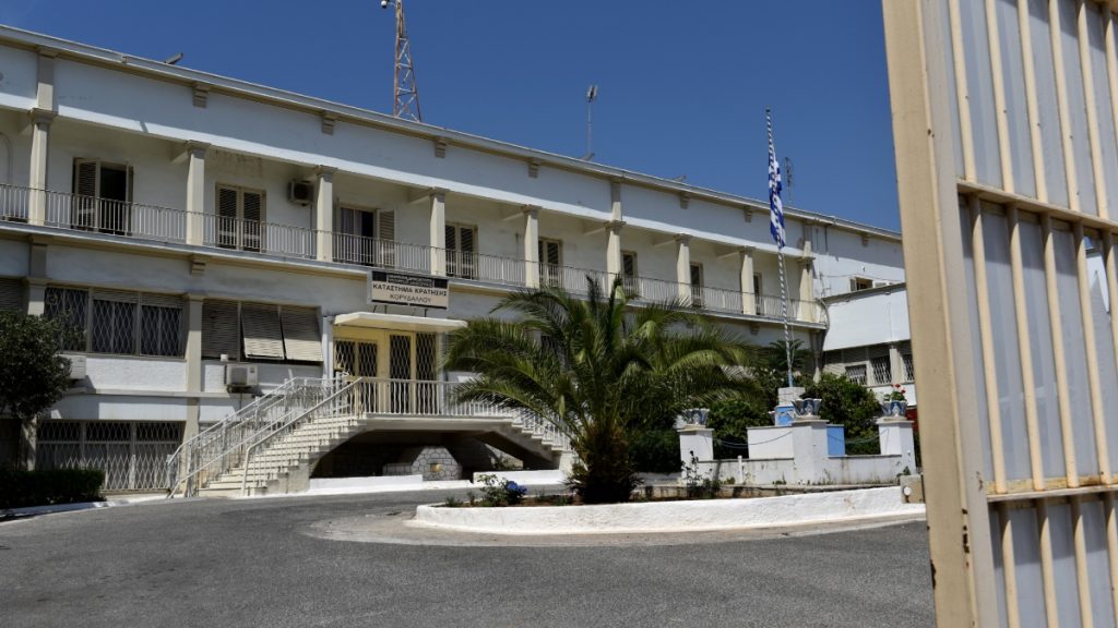 Φυλακές Κορυδαλλού: Εντοπίστηκαν αυτοσχέδια μαχαίρια μετά από έφοδο του ελληνικού FBI