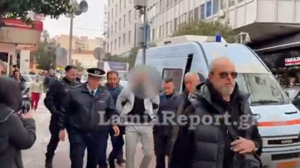 Απολογείται ο Βούλγαρος ισοβίτης για την δολοφονία στις φυλακές Δομοκού – Αστυνομικοί οπλισμένοι σαν “αστακοί” δίπλα του