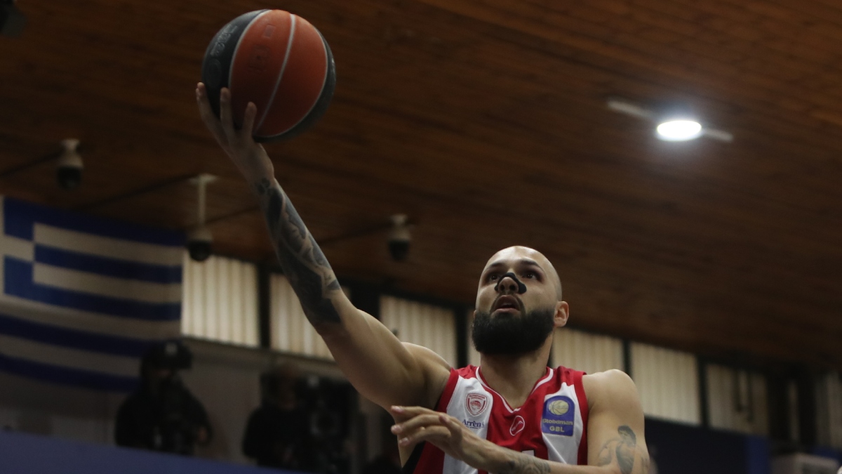 Ηρακλής – Ολυμπιακός 70-95: Με «όργια» Φουρνιέ πέρασε από τη Θεσσαλονίκη