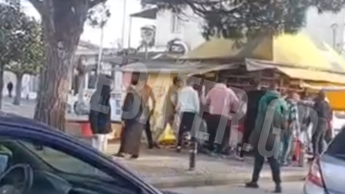 Γαστούνη: Νέα βίντεο ντοκουμέντα από την επίθεση Ρομά σε περίπτερο – “Θα κάνω κάτι άλλο, δεν αξίζει” λέει ο ιδιοκτήτης