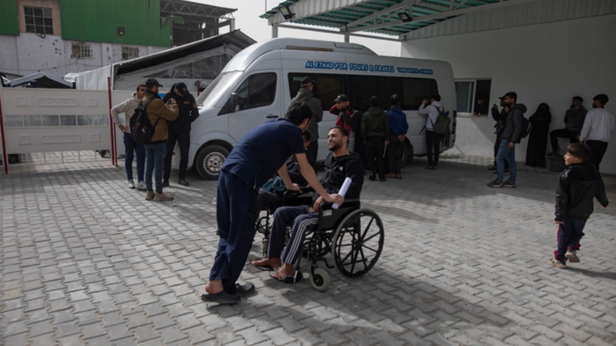 Γάζα: Απομακρύνθηκαν οι πρώτοι πέντε ασθενείς μέσω του περάσματος της Ράφας