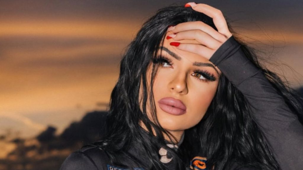 Άγνωστοι πυρπόλησαν το αυτοκίνητο της γνωστής τράπερ Guetto Queen – Τι καταγγέλλει η ίδια (Βίντεο)