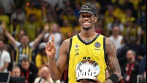 Ελεύθερος από τους Μπακς ο Χέιζ-Ντέιβις: Παραμονεύει η EuroLeague