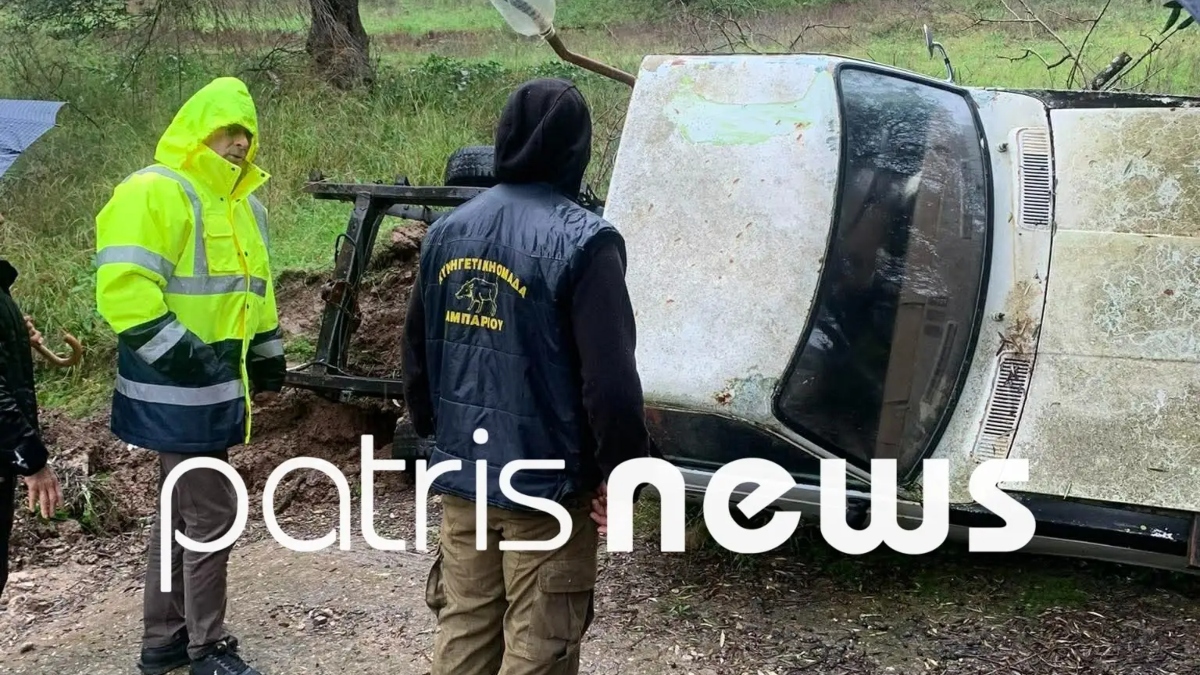 Στο έλεος της κακοκαιρίας η Ηλεία: Βράχος απειλεί να πέσει σε σπίτια στο Κατάκολο (φωτογραφίες)