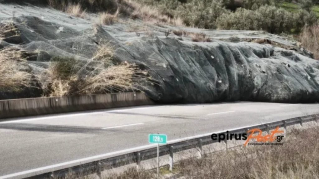 Ιόνια Οδός: Κλειστό για τρεις μήνες το ρεύμα προς Αντίρριο μετά τη μεγάλη κατολίσθηση