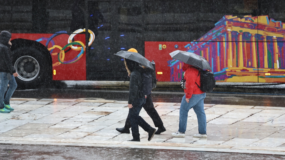 Καιρός: Μέχρι τους 17 βαθμούς σήμερα ο υδράργυρος – Αστάθεια από αύριο με βροχές και καταιγίδες