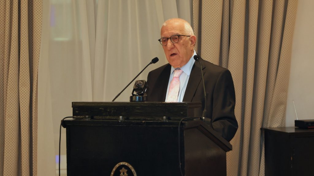 Κακλαμάνης για τις φωτογραφίες στην Καισαριανή: “Αν δεν υπάρχουν κωλύματα, η Βουλή θα προσπαθήσει να τις πάρει”