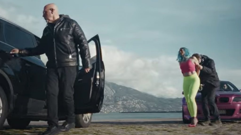 Σποτ για καρναβάλι Καλαμάτας: “Παρουσιάζει τη γυναίκα ως αντικείμενο συναλλαγής” – Τι λέει δημοτικό σύμβουλος στο DEBATER