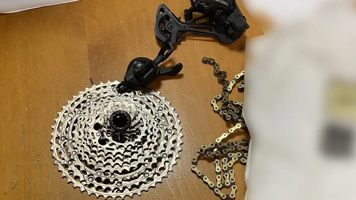 Καλλιθέα: Συνελήφθη 32χρονος για πώληση κλεμμένων ανταλλακτικών ποδηλάτων (Εικόνες)